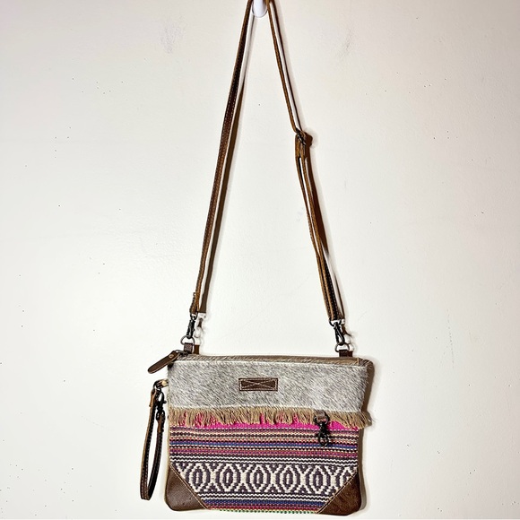 Myra Bag Crossbody Cotton Tapestry Leather Straps S-2920 - Picture 3 of 6